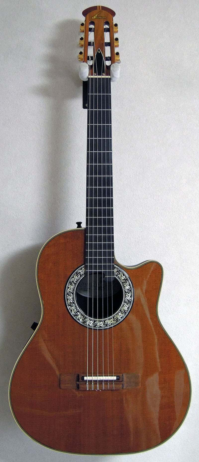 Ovation 1763 Classic 美品！ 高額買取実施中!!】美品 OVATION 1763 Classic エレクトリックガット